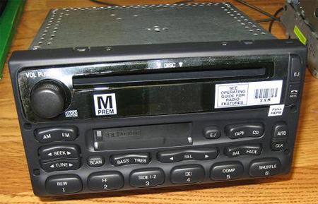 2001 Ford escort stock radio